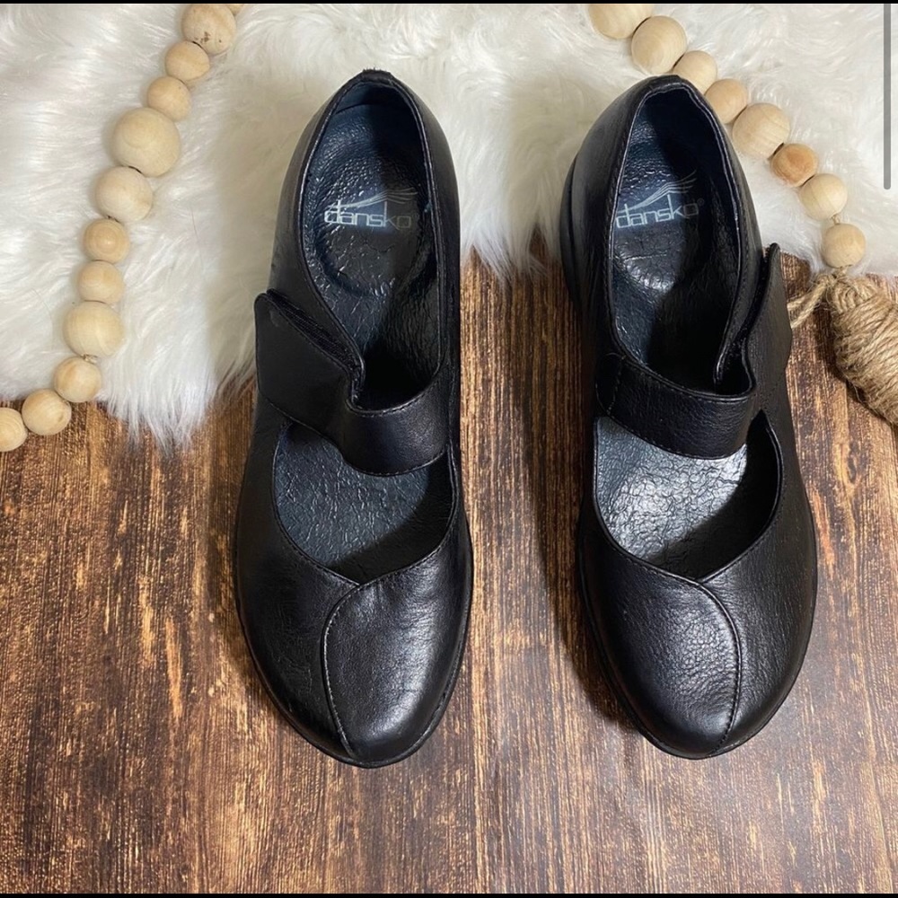 Dansko | Fawna Mary Janes Black Leather Velcro 37
